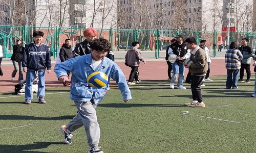 軟件與大數據系組織開展趣味運動會 